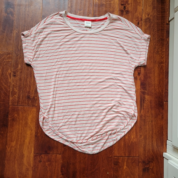 Soma Essential Tee - Picture 3 of 12